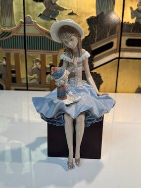 RARE - Large Llardo - Suzy and her doll on wooden pedestal
